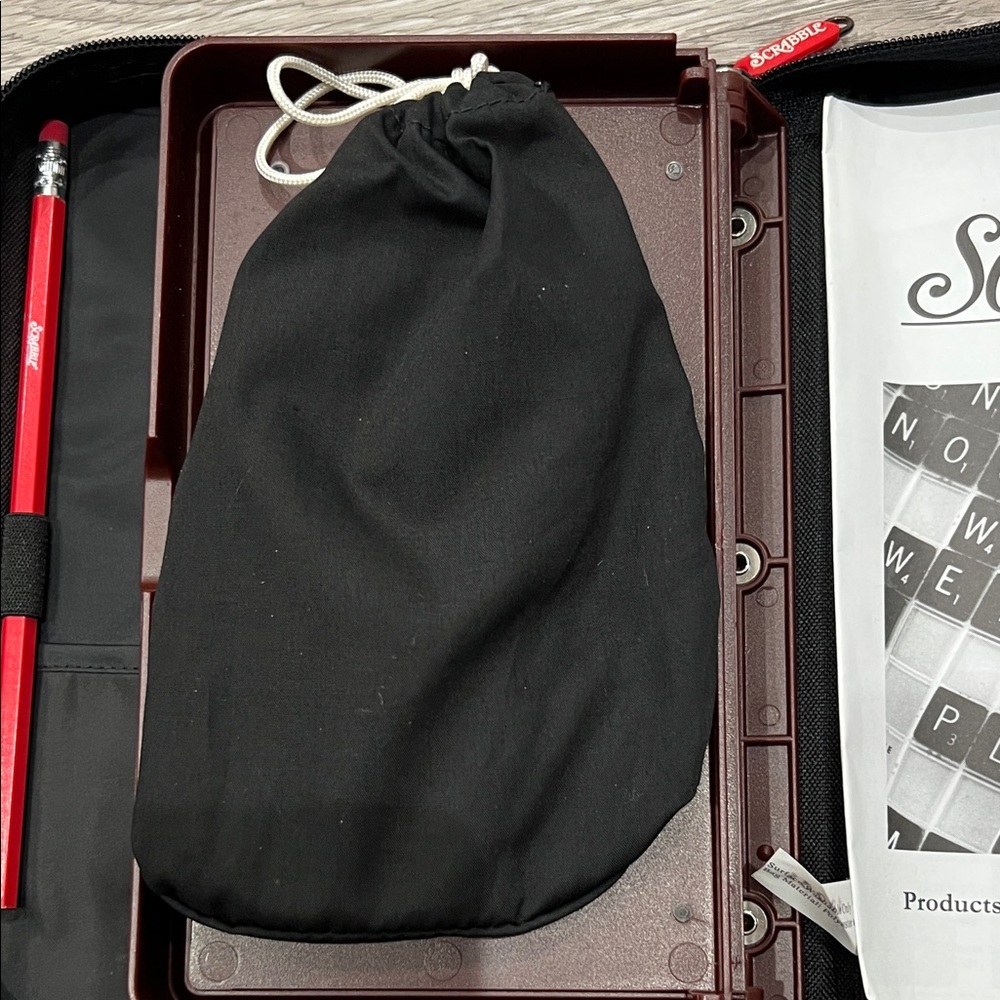 Travel Scrabble Game Zipper Case Crossword HASBRO Game Folio Edition NEW - Picture 8 of 13
